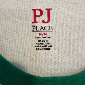 CHRISTMAS WITH MY GNOMIES T-shirt (M)